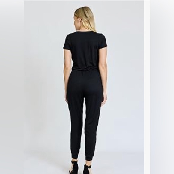 New Women’s Black Casual
pantsuit jumpsuit
Elastic waist
Super soft cotton - Picture 6 of 10